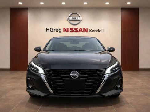 Certified 2024 Nissan Altima 2.5 S FWD image 5