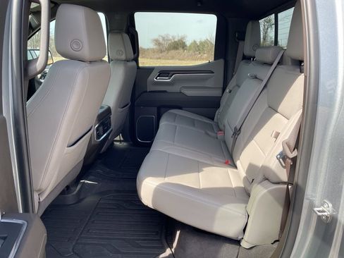 Used 2023 GMC Sierra 1500 SLT w/ SLT Premium Plus Package image 28