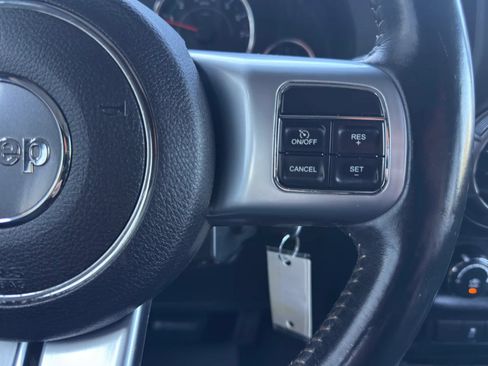 Used 2017 Jeep Wrangler Unlimited Sport AWD/4WD image 19