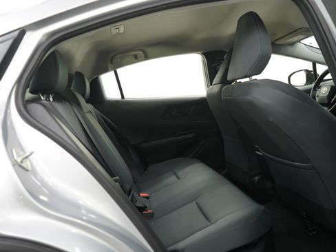 Used 2025 Toyota Prius LE image 11