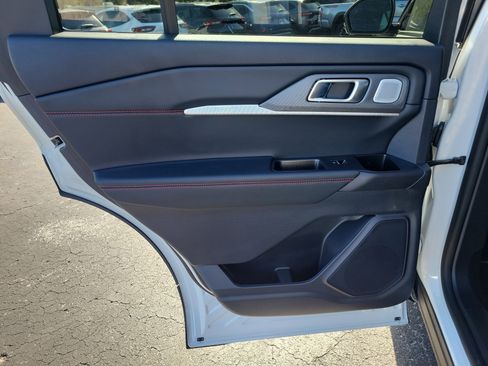 Used 2025 Ford Explorer ST w/ Sun And Sound Package image 24