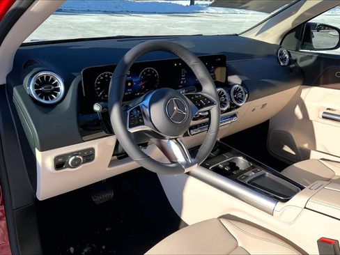 New 2026 Mercedes-Benz GLA 250 4MATIC image 9