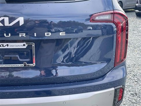New 2025 Kia Telluride S image 16