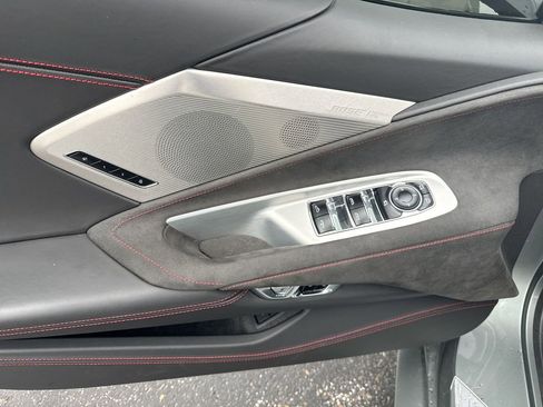 Used 2023 Chevrolet Corvette Stingray Premium Conv w/ Z51 Performance Package image 12