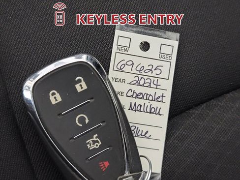 Used 2024 Chevrolet Malibu LT image 30