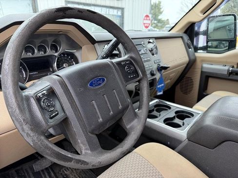 Used 2015 Ford F350 XLT w/ XLT Premium Package image 7