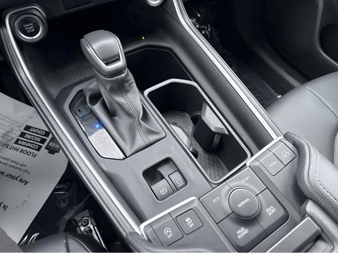 Used 2024 Toyota Grand Highlander XLE image 24