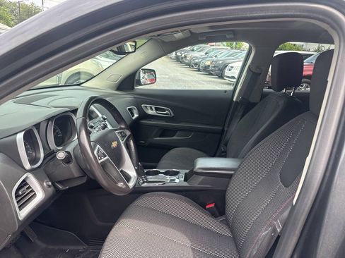 Used 2017 Chevrolet Equinox LT AWD/4WD image 10