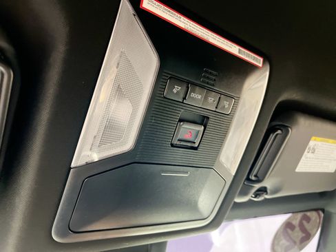 Used 2022 Toyota RAV4 SE image 22