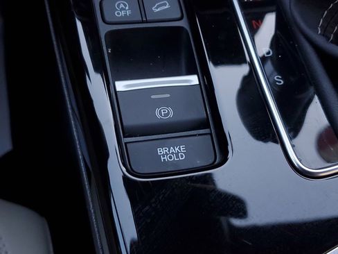 Certified 2025 Acura ADX A-Spec image 32