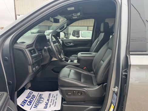 Used 2021 Chevrolet Tahoe Z71 w/ Rear Media and Nav Package image 15