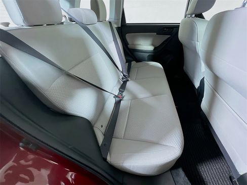 Used 2017 Subaru Forester 2.5i w/ Alloy Wheel Package image 24