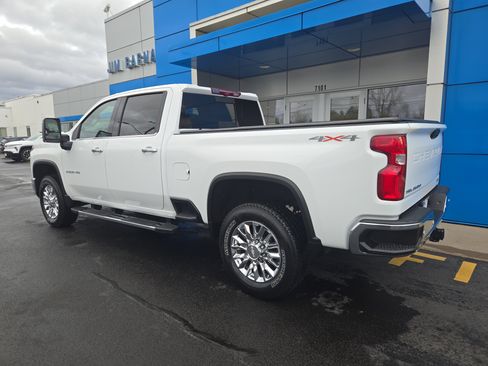Certified 2024 Chevrolet Silverado 2500 LTZ w/ LTZ Convenience Package image 3