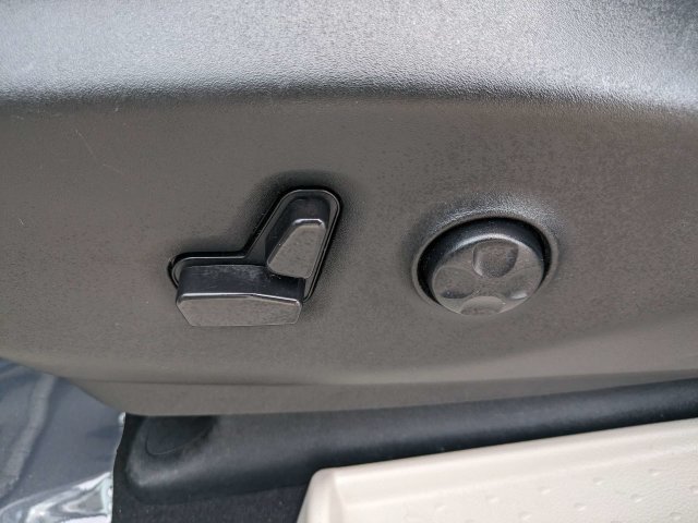 Used 2023 Chrysler Pacifica Touring-L FWD image 21
