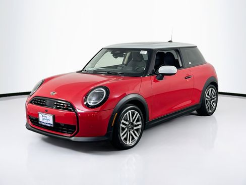 Used 2025 MINI Cooper S FWD image 1