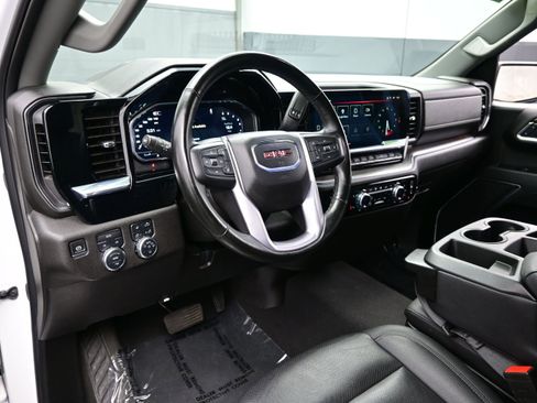 Used 2025 GMC Sierra 1500 SLT AWD/4WD image 14