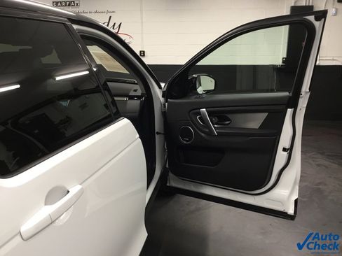 Used 2021 Land Rover Discovery Sport S image 41