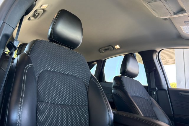Used 2024 Ford Escape SE FWD image 20