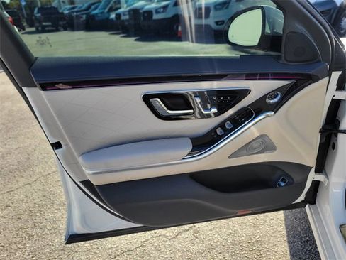 Used 2021 Mercedes-Benz S 580 4MATIC Sedan image 15