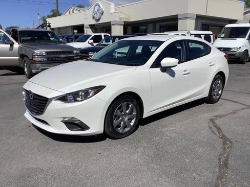 Used 2016 MAZDA MAZDA3 i Sport FWD image 1