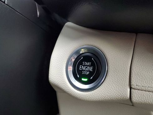 Used 2022 Buick Envision Essence w/ Technology Package I image 12