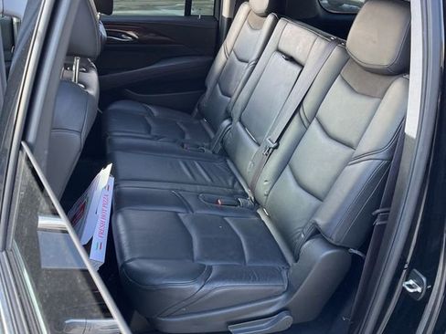 Used 2015 Cadillac Escalade ESV Premium image 18