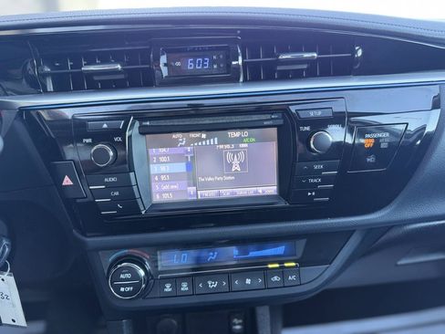 Used 2016 Toyota Corolla S FWD image 17