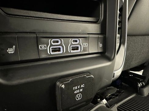 Used 2021 RAM 3500 Laramie image 31