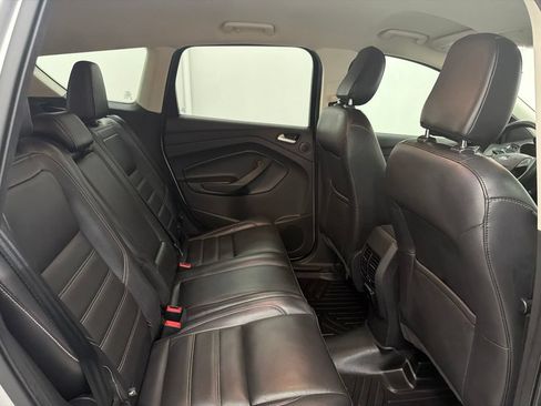 Used 2019 Ford Escape Titanium FWD image 30