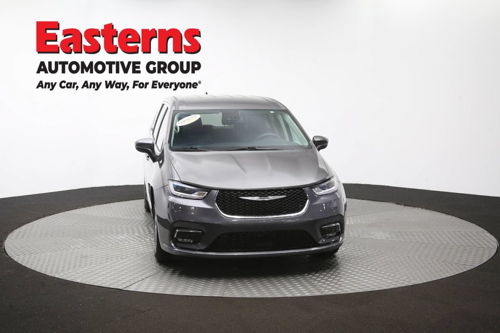 Used 2023 Chrysler Pacifica Touring-L FWD image 54