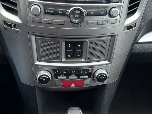 Used 2011 Subaru Outback 2.5i Premium w/ All-Weather Pkg image 35