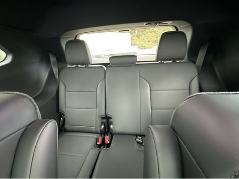 New 2026 Buick Enclave Preferred w/ Power Package image 17