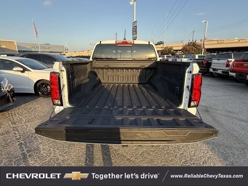 Used 2024 Chevrolet Colorado ZR2 w/ Safety Package AWD/4WD image 31