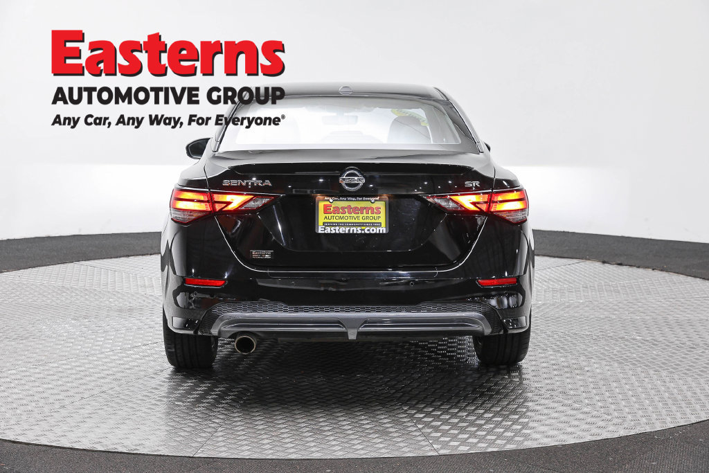 Used 2022 Nissan Sentra SR w/ SR Premium Package FWD image 7