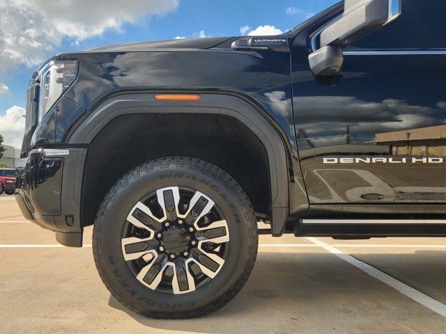 Used 2025 GMC Sierra 2500 Denali Ultimate AWD/4WD image 8