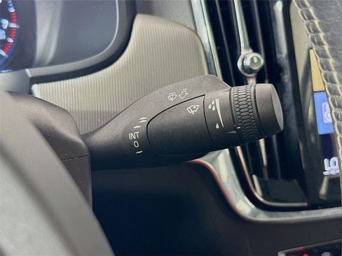 Used 2020 Volvo S90 T6 R-Design w/ Advanced Package image 6