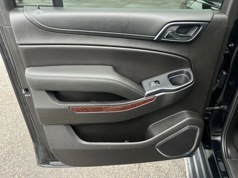 Used 2018 GMC Yukon XL SLT w/ Open Road Package image 25