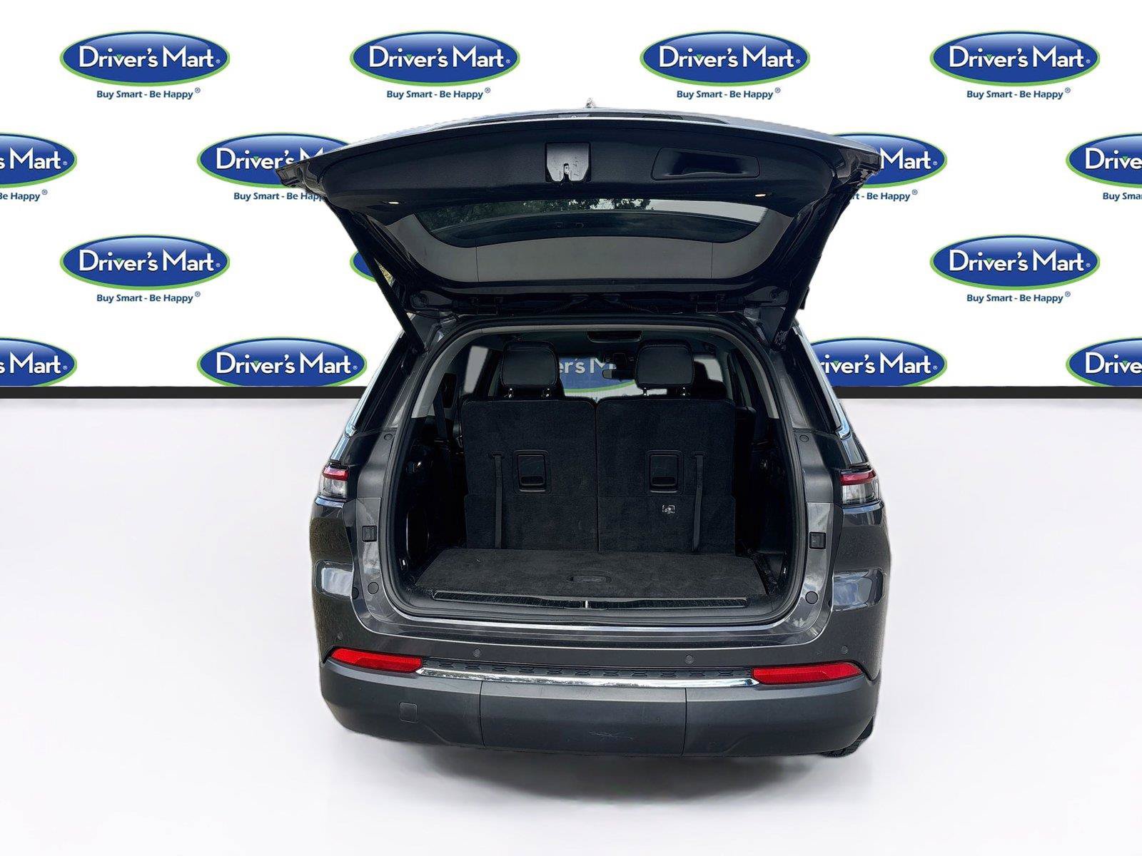 Used 2022 Jeep Grand Cherokee L Limited w/ MOPAR Finishing Package RWD image 29