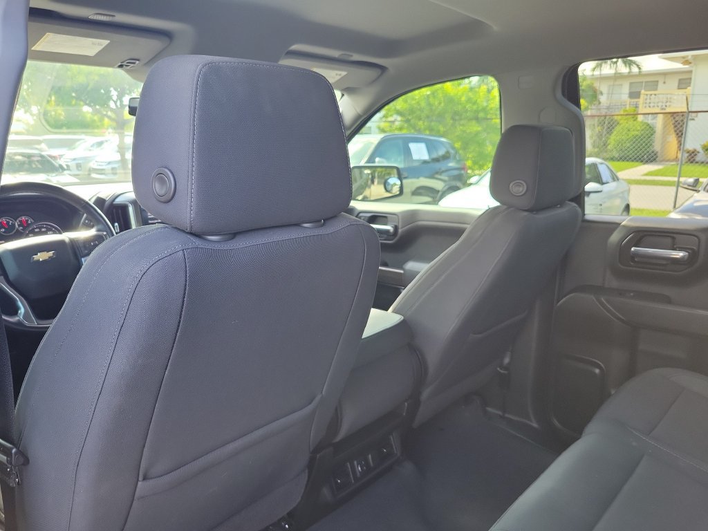 Used 2022 Chevrolet Silverado 1500 LT AWD/4WD image 16
