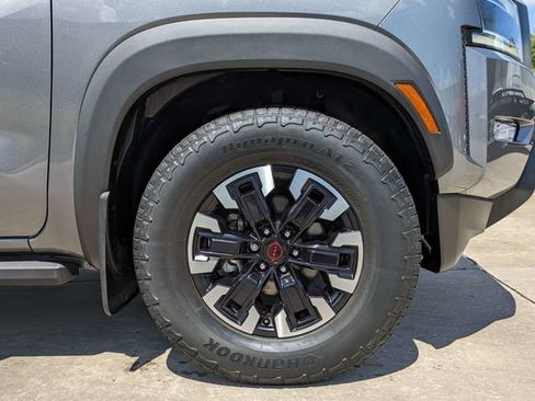 Used 2023 Nissan Frontier Pro-X w/ Technology Package RWD image 12