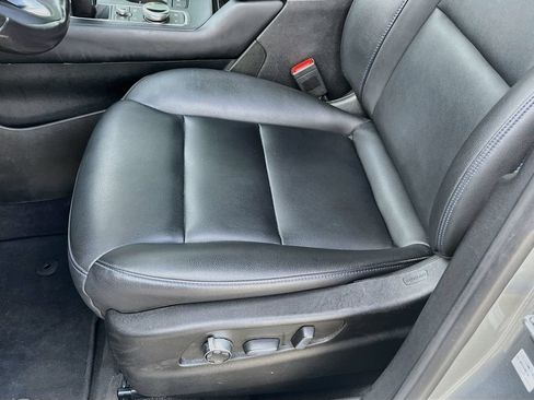 Used 2024 Cadillac XT4 Sport w/ Cold Weather Package FWD image 19