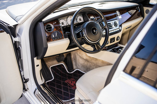 Used 2013 Rolls-Royce Ghost RWD image 38