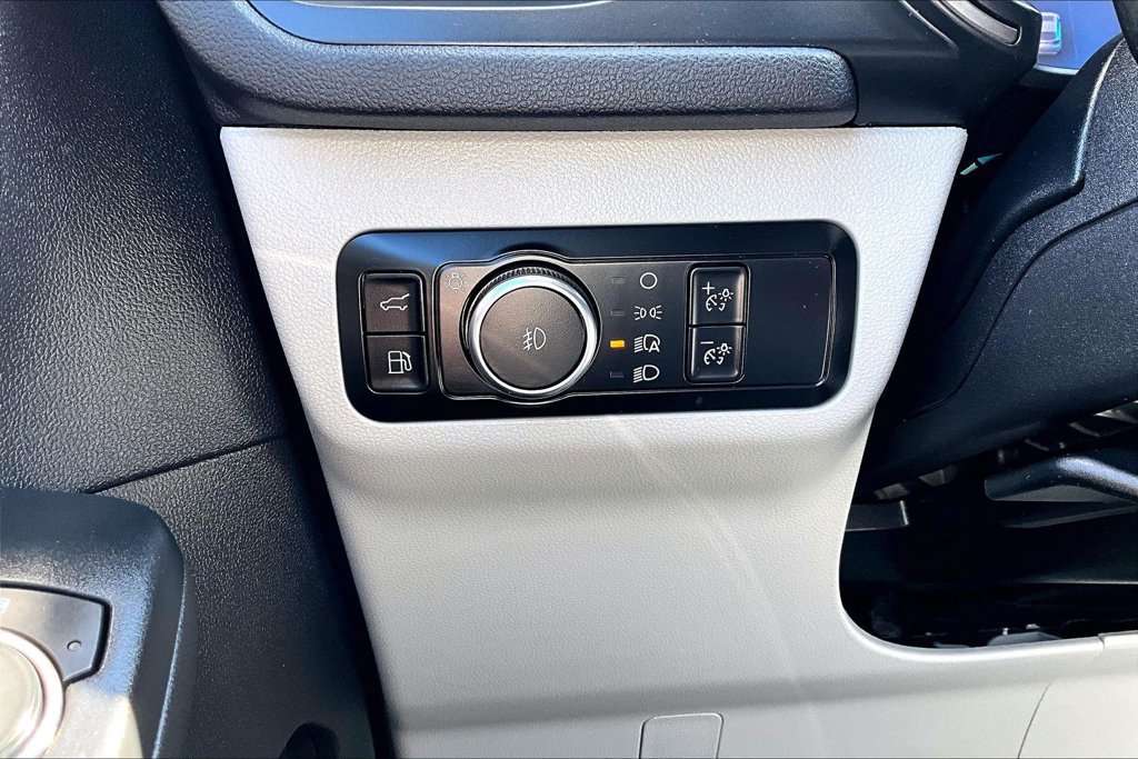 Used 2024 Ford Escape SE FWD image 37