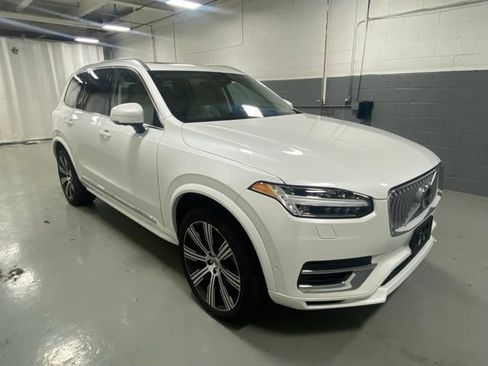 Used 2024 Volvo XC90 T8 Ultimate w/ Protection Package AWD/4WD image 4