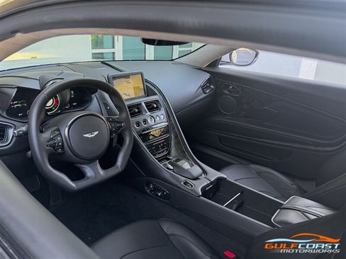 Used 2019 Aston Martin DBS Superleggera RWD image 2