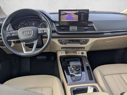 Used 2021 Audi Q5 Premium w/ Convenience Package image 18
