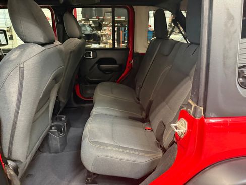 Used 2024 Jeep Wrangler Unlimited Sport w/ Convenience Group image 27