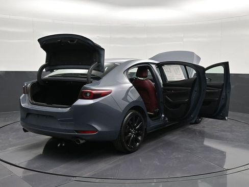 Used 2022 MAZDA MAZDA3 s FWD image 32