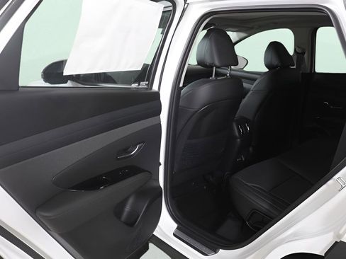 New 2025 Hyundai Tucson Limited FWD image 32