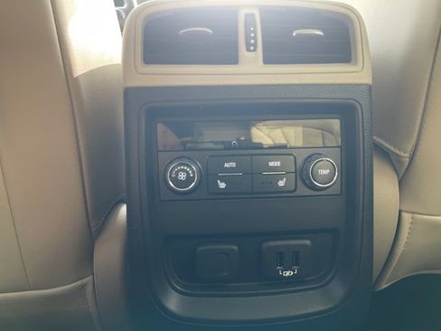 Used 2019 Buick Envision Premium AWD/4WD image 19